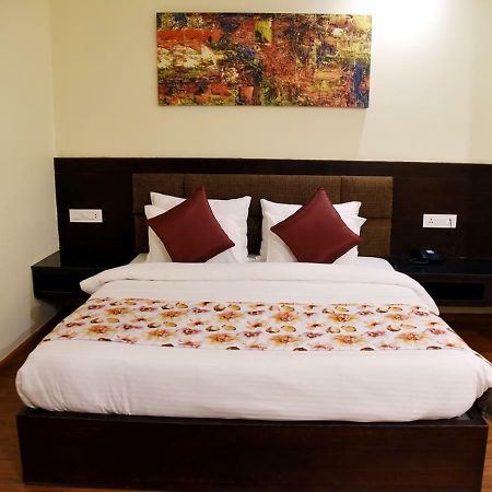 Clarks Inn Suites Katra Екстер'єр фото