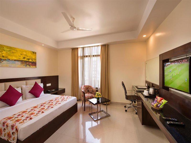 Clarks Inn Suites Katra Екстер'єр фото